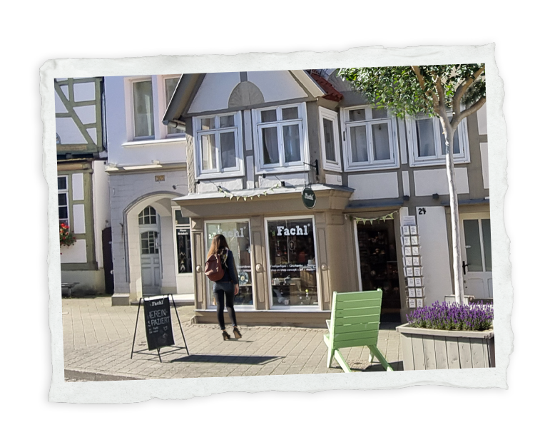 detmold-hero-img